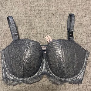 NWT VICTORIA SECRET DREAM ANGEL MULTI-WAY/POSITION BRA 34D. NEVER WORN